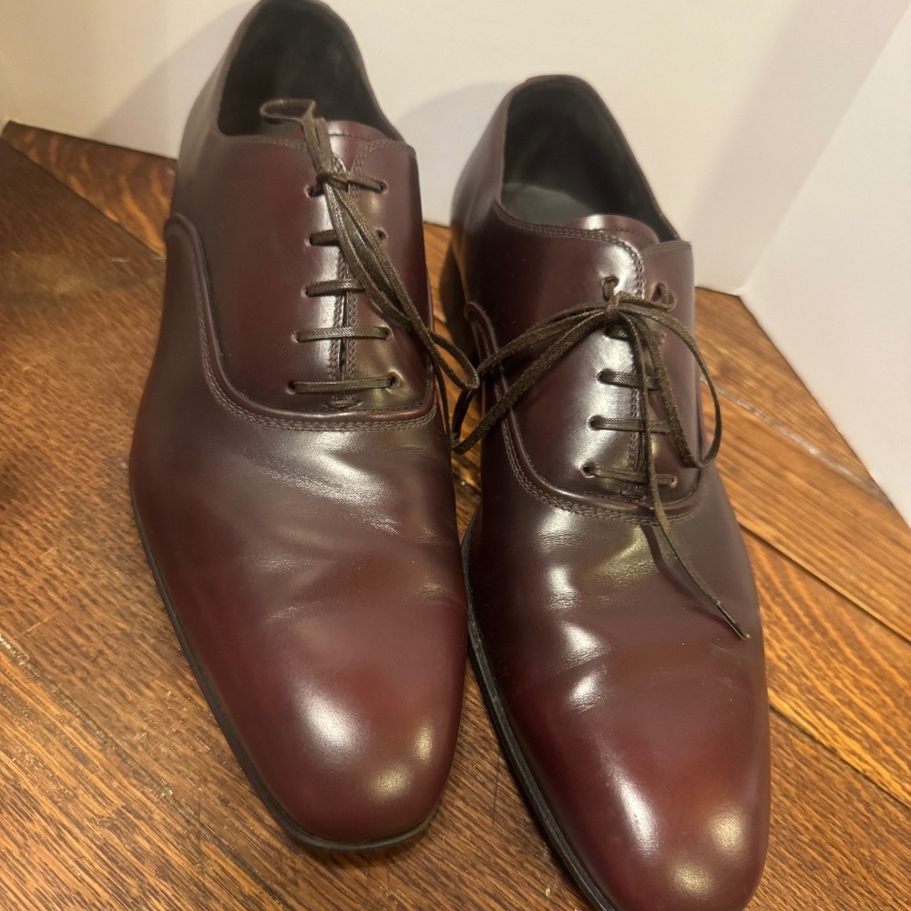 SALVATORE FERRAGAMO DANIEL BURNISHED BROWN LEATHER LACE UP DERBY OXFORDS